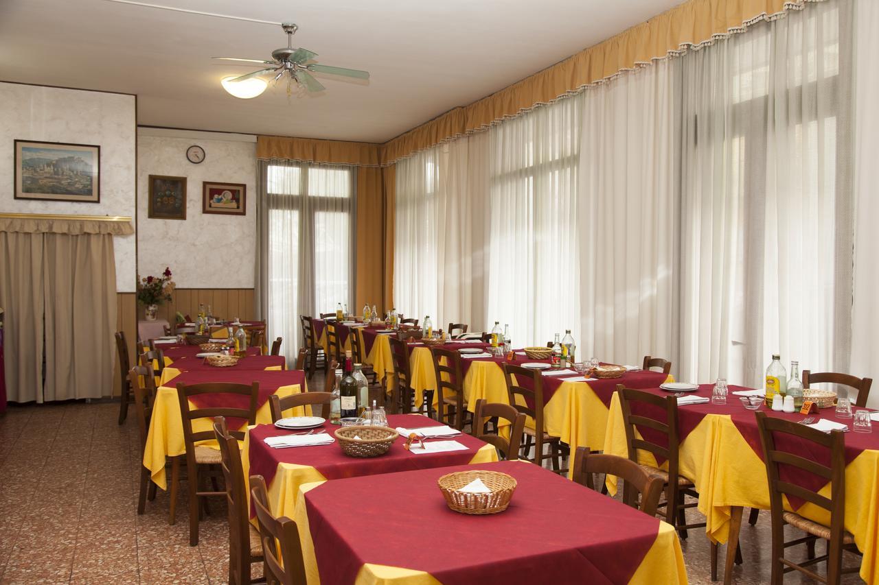 Hotel Taormina Lido di Jesolo Exterior photo